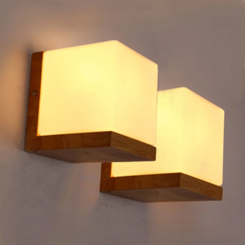 Takumi Kō Wall Lamp - Plum Island Imports